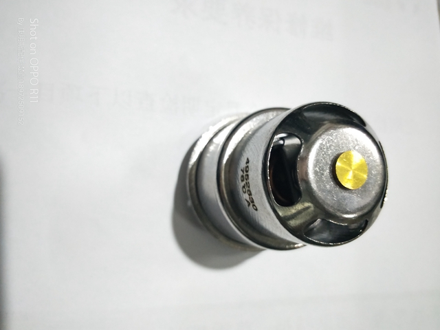 4952630