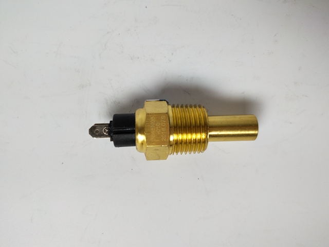  4954905。