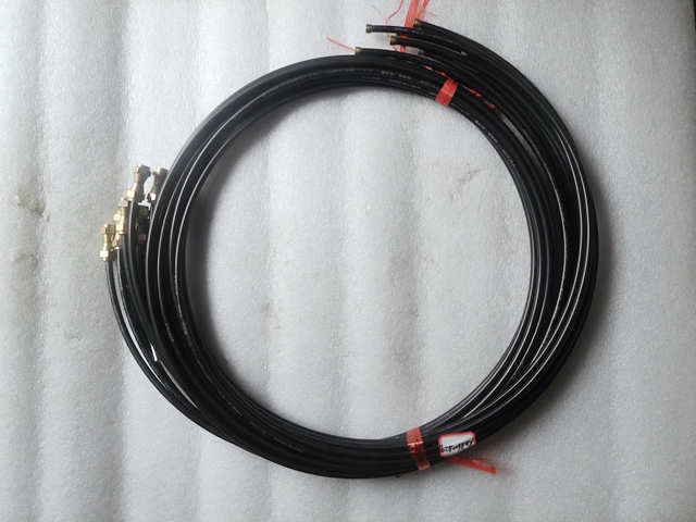 东风商用车供油软管总成 RQ86008245