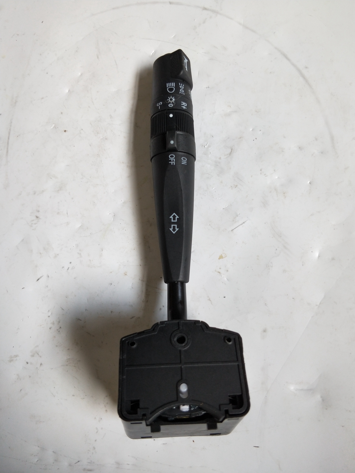 3774010-C0101-1组合开关带巡航左侧