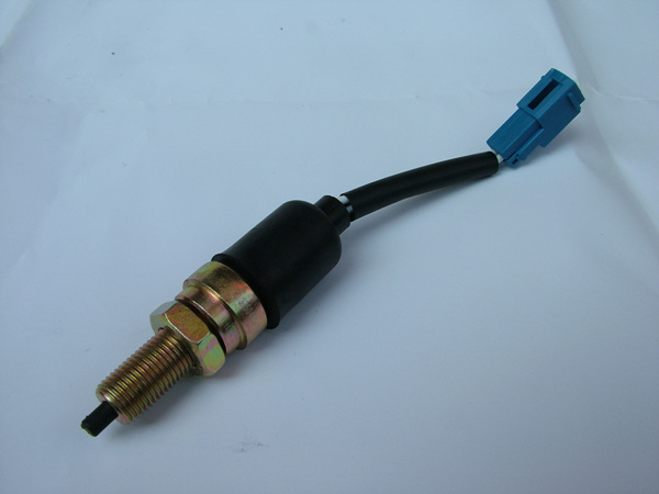 东风天锦军车配件EQ1120GA军车配件离合器开关总成3750420-C0100/3750420-C