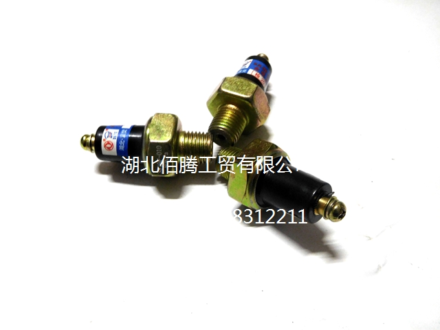 3819F-010 油压过低报警器
