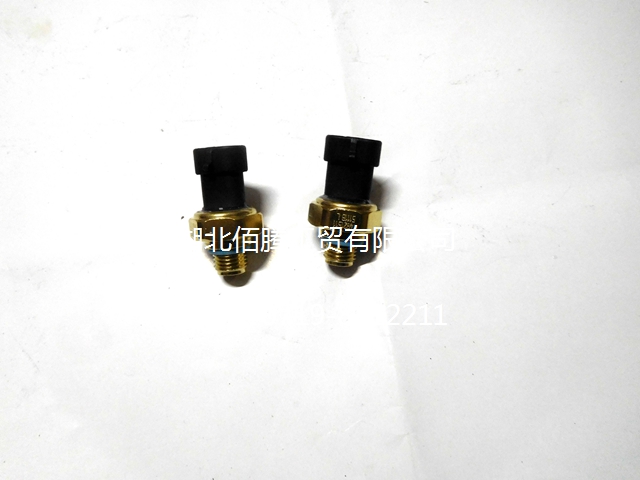 4921511 发动机机油压力传感器