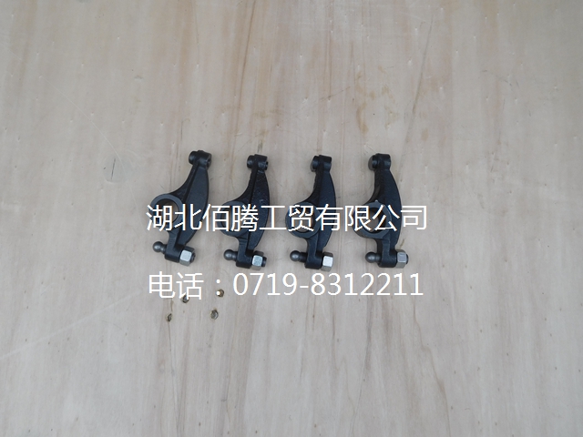 A3910810 排气摇臂总成.jpg