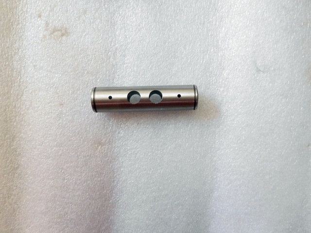 6CT8.3 摇臂轴3919435