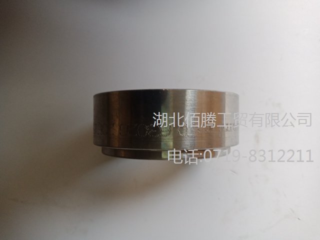 重康K19发动机配件 隔套3002211