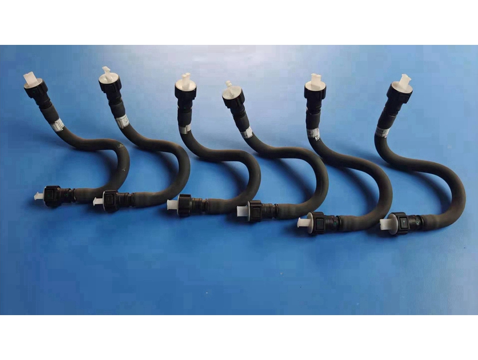 C5305349燃油油管                    