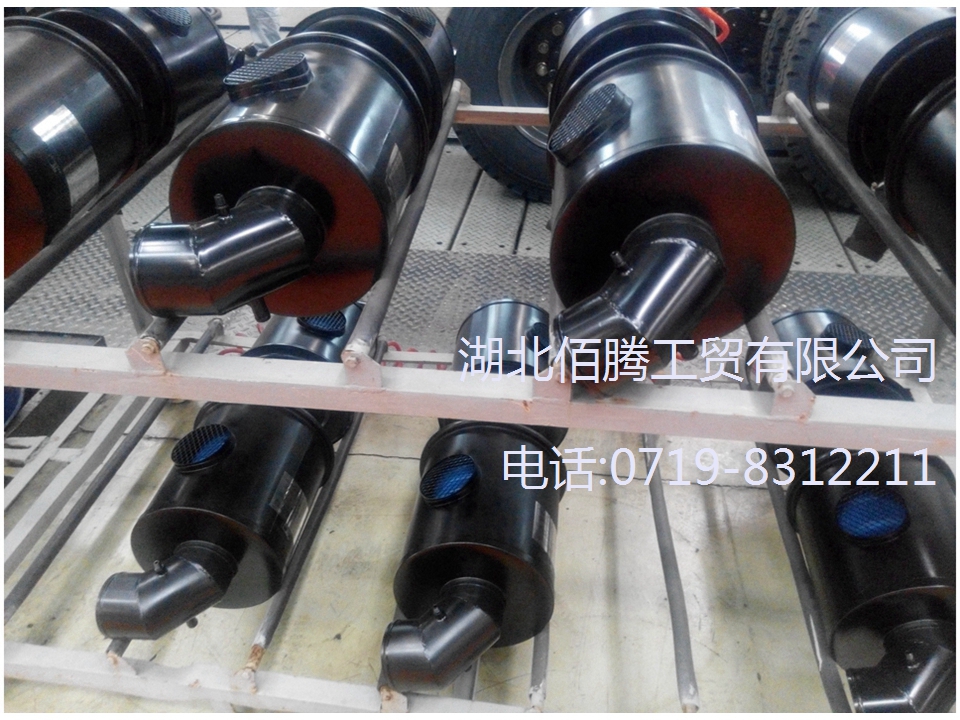 东风轻卡空器滤清器总成1109PB02-010-A (1)