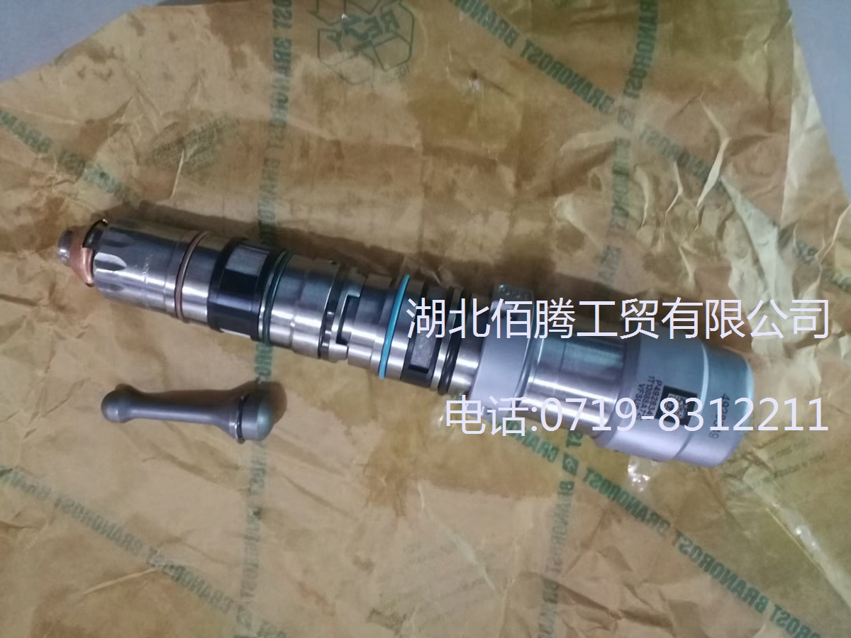 配件工程机械发动机进口QSK19发动机喷油器 4928349